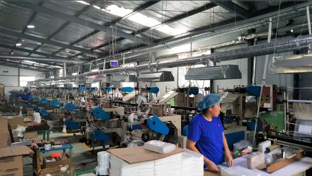 Weifanghongcheng New MATERIALS Co., Ltd. linea di produzione in fabbrica