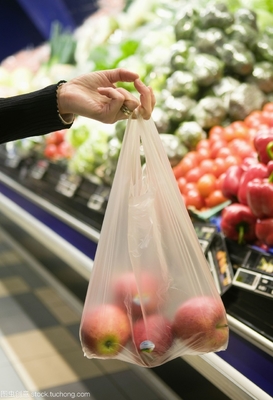 Tasse da spesa per magliette di plastica per le imprese e gli acquisti competitivi