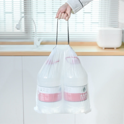 Cestino per rifiuti di plastica per uso domestico con manico