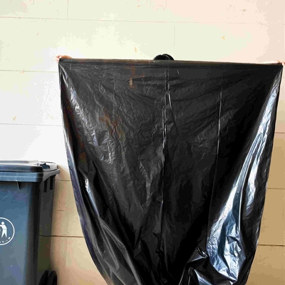 Conveniente contenitore di sacchetto per rifiuti in plastica nera HDPE e smaltimento ecologico dei rifiuti