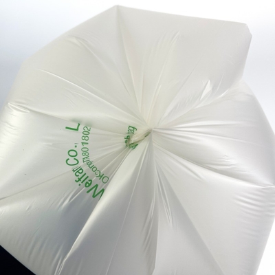 T-shirt biodegradabile con sacchetto in rotolo realizzato in materiale PBAT per imballaggi ecologici