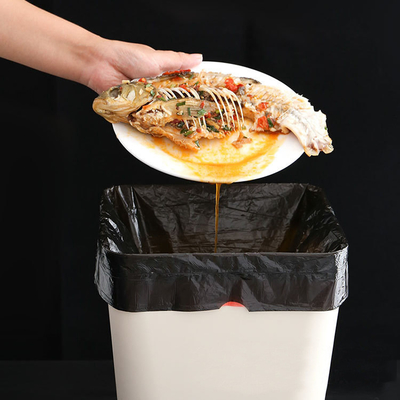 Sacchetti per la spazzatura OK Compost certificati per una pulizia della cucina sostenibile e facile