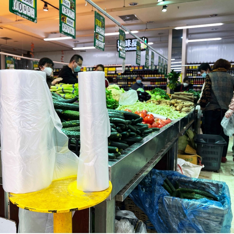 Sacchetti di imballaggio alimentare in plastica HDPE a colori personalizzati Sacchetti a rotoli con spessore personalizzato
